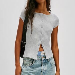 🆕 Free People Most Wanted Cardi Light Heather Grey Short Sleeve Button Front XS